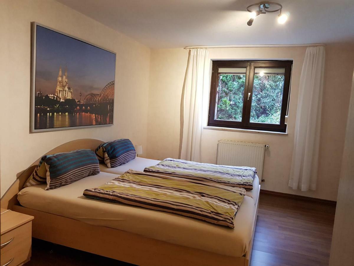 2 Zi-Appartment Mit Gartennutzung Brühl Buitenkant foto
